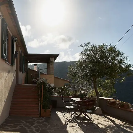 Апартаменты Trilocale Isola D'elba Nord-ovest La Guardia